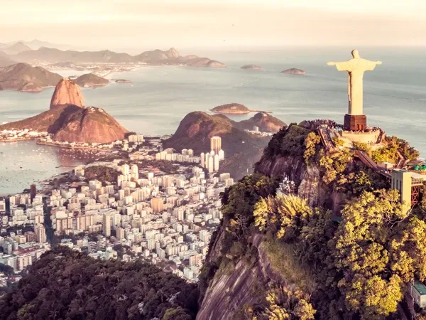 Luftpanorama der Botafogo-Bucht und des Zuckerhuts, Rio De Janeiro 